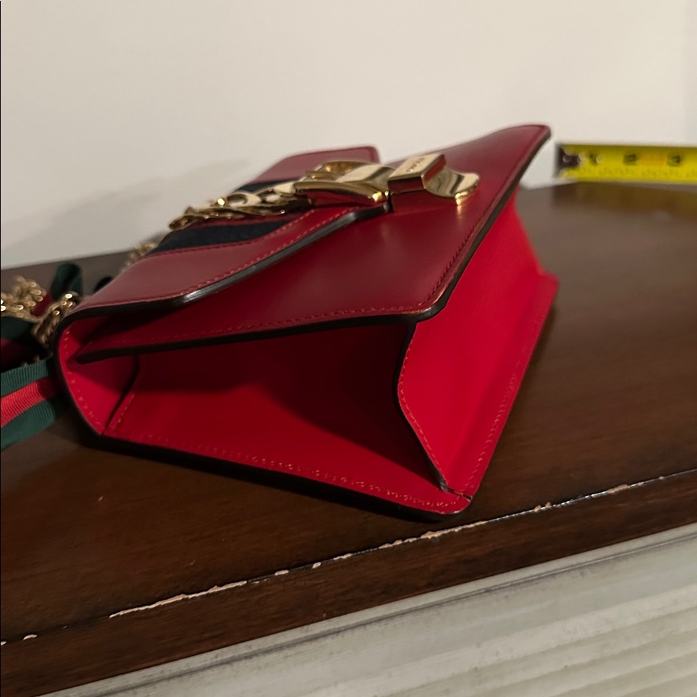 Gucci Red Sylvie Shoulder bag - Picture 7 of 13